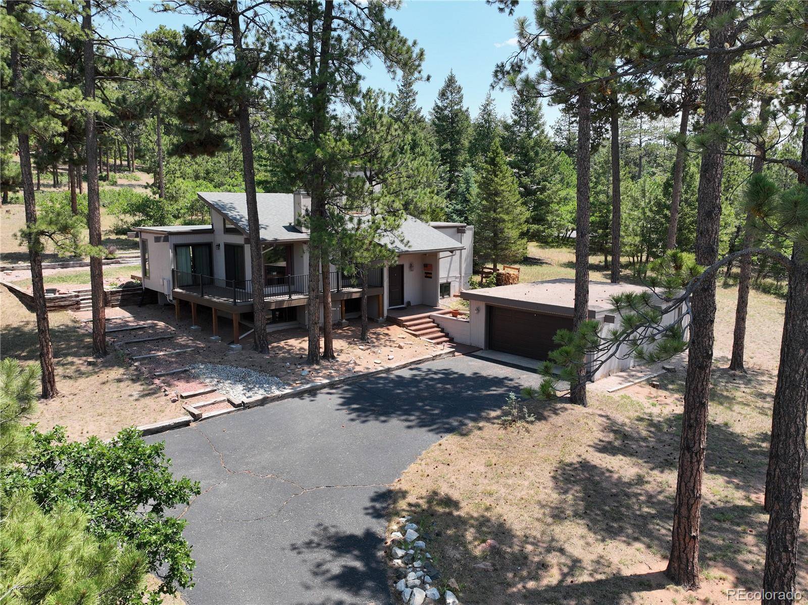 4751 Red Rock DR, Larkspur, CO 80118