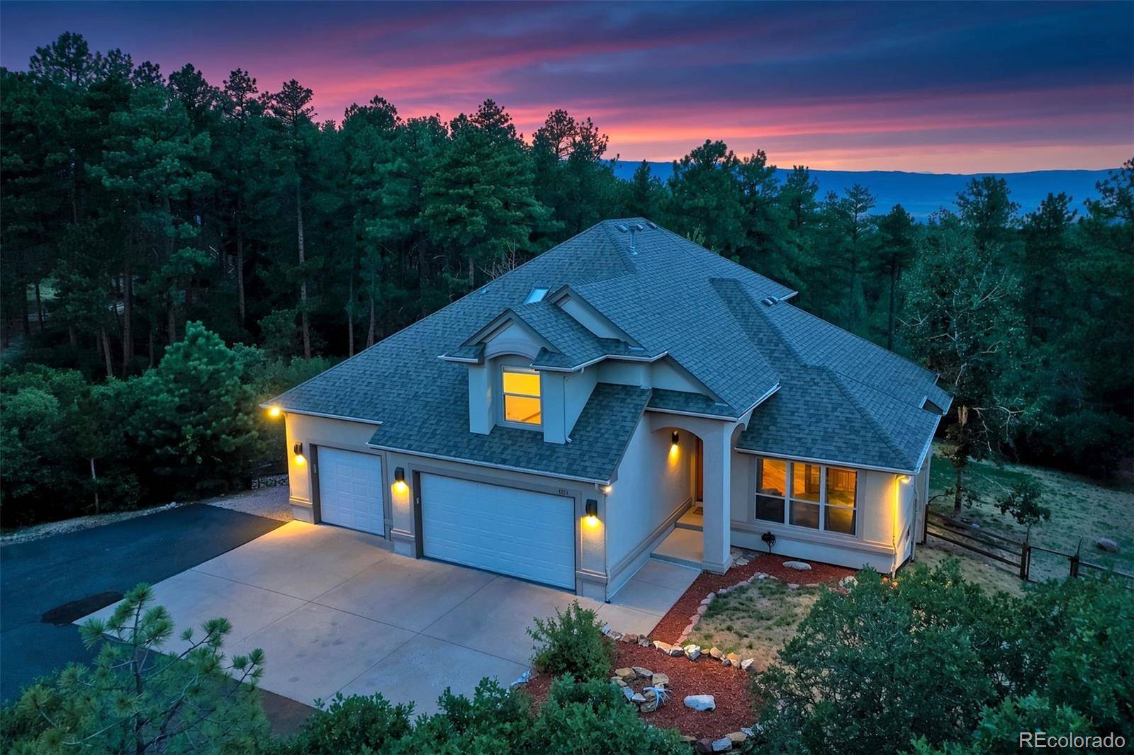 1851 Gore DR, Larkspur, CO 80118