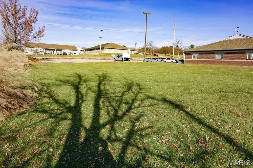 1810 E 10th ST, Rolla, MO 65401