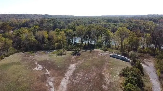 4694 Baumgartner RD, St Louis, MO 63129