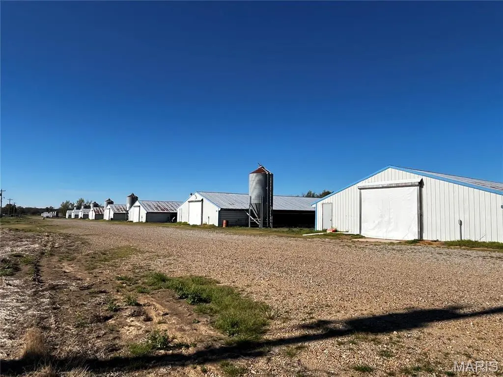 7428 County Road 420, Puxico, MO 63960
