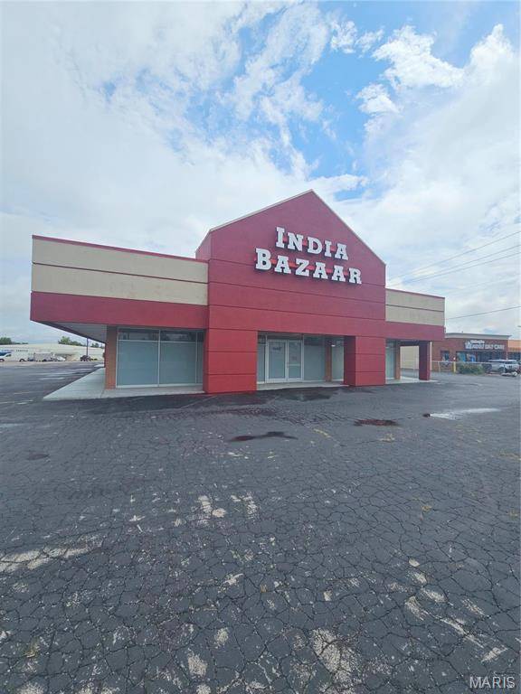 11437 Saint Charles Rock RD, Bridgeton, MO 63044