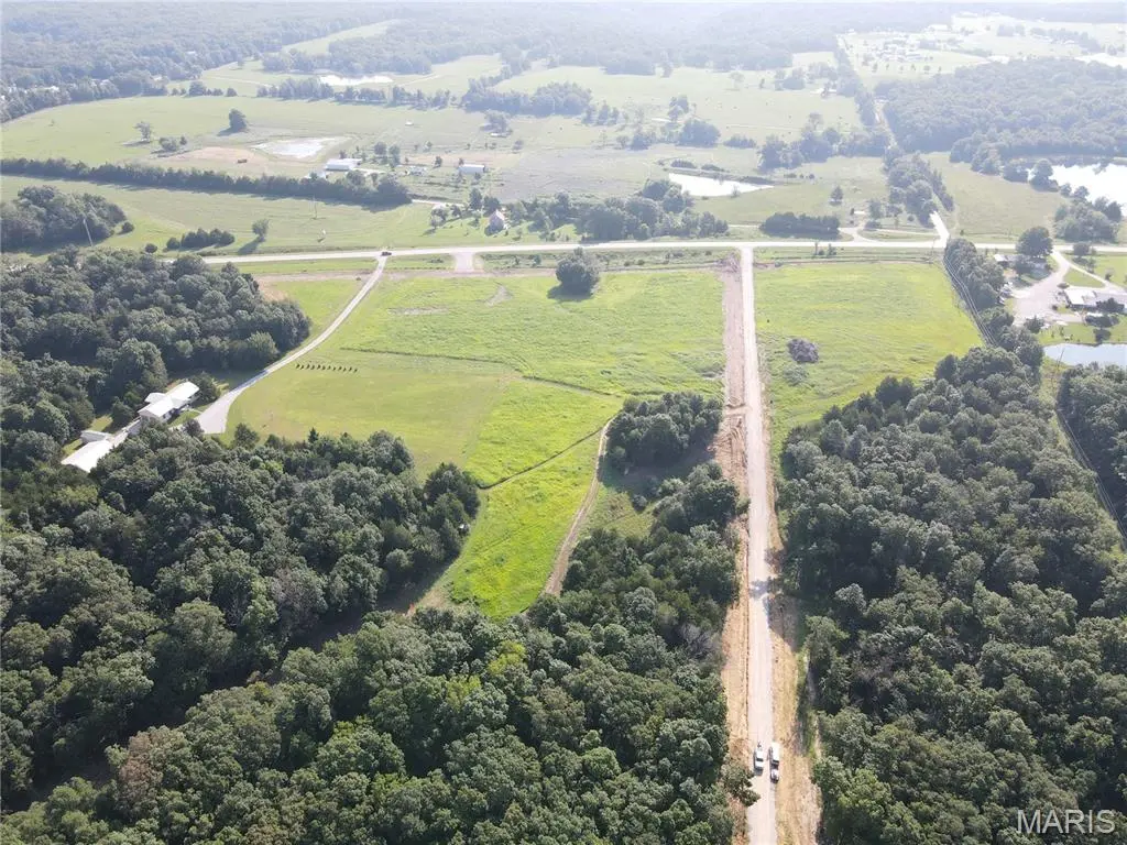 1 Appaloosa TRL, Monroe City, MO 63456