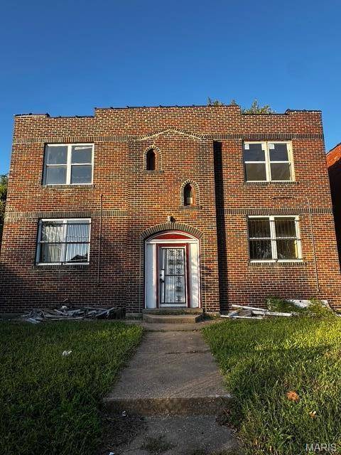 4153 E Lexington AVE, St Louis, MO 63115