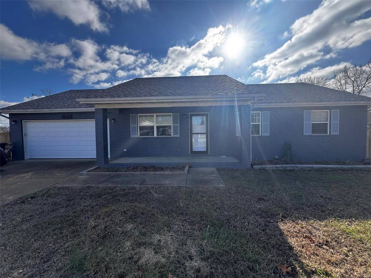 19550 Lilly LN, Waynesville, MO 65583