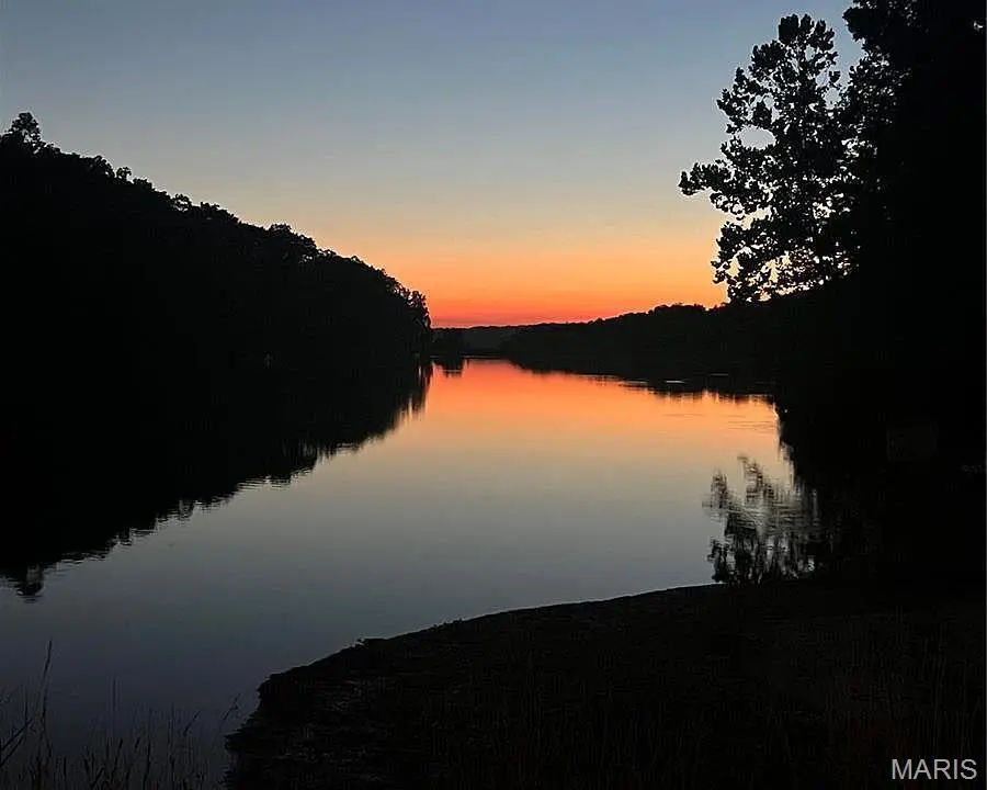 8 Woodland Lakes, Sullivan, MO 63080