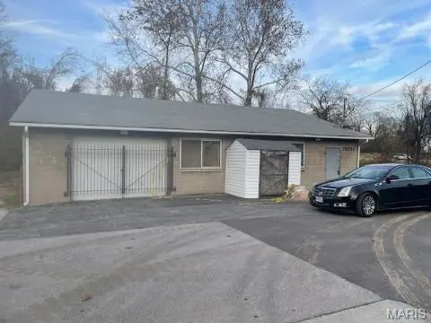 7171 Page, Pagedale, MO 63133