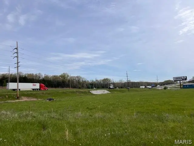 0 W Veterans Memorial Pkwy, Warrenton, MO 63383