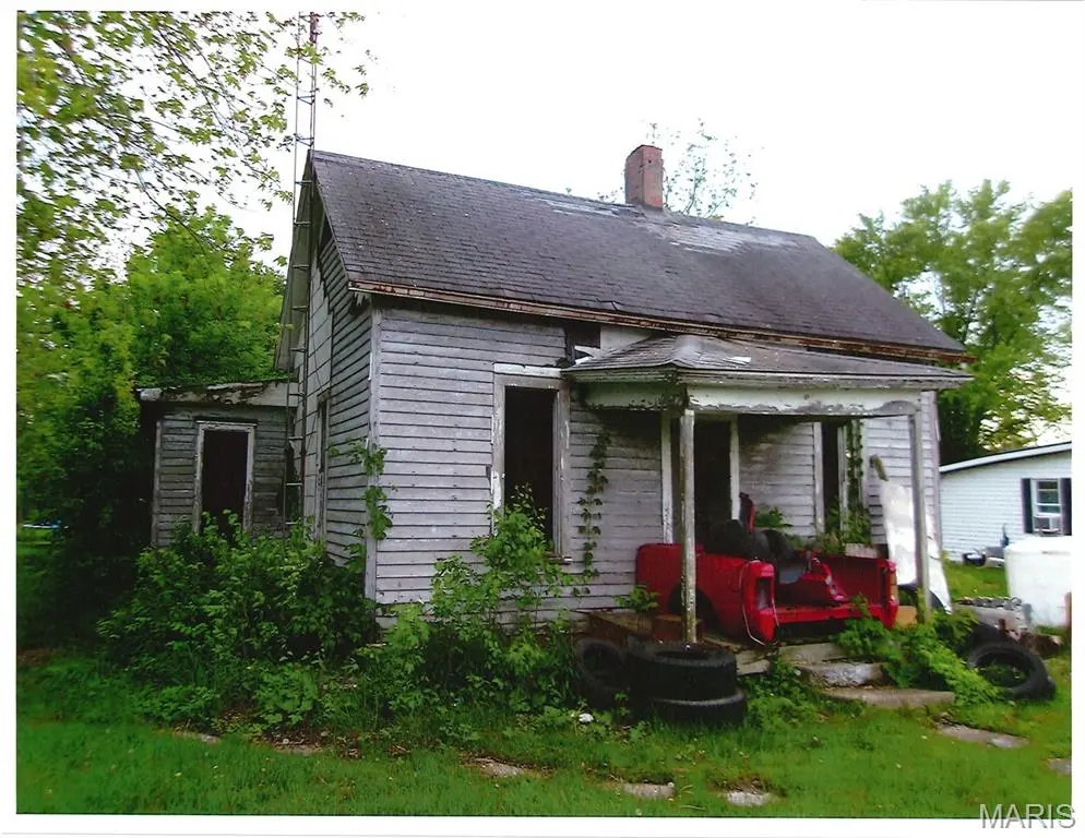 456 E 2595 AVE, Ramsey, IL 62080