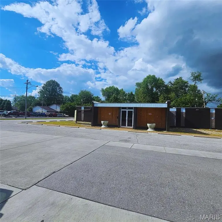 626 N 38th ST, Belleville, IL 62226