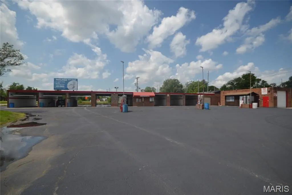 2205 Camp Jackson RD, Cahokia, IL 62206