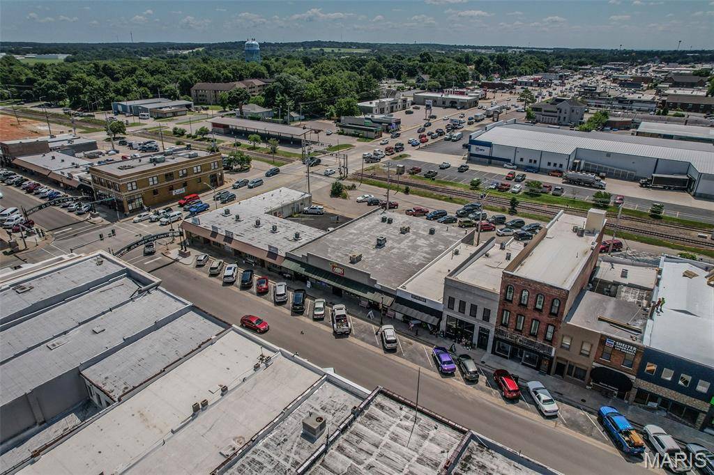 112 W Commercial ST, Lebanon, MO 65536