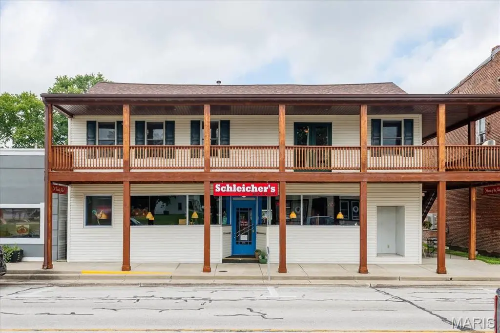 1031 Fairfax ST, Carlyle, IL 62231