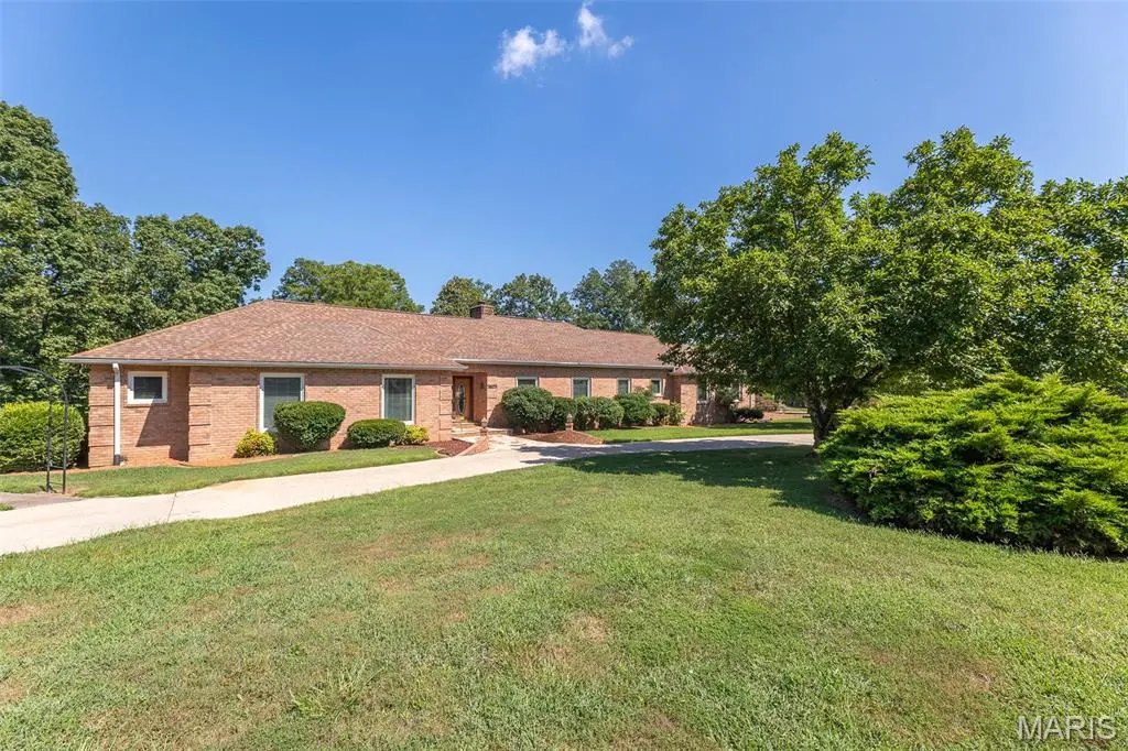 3603 McLane DR, Poplar Bluff, MO 63901