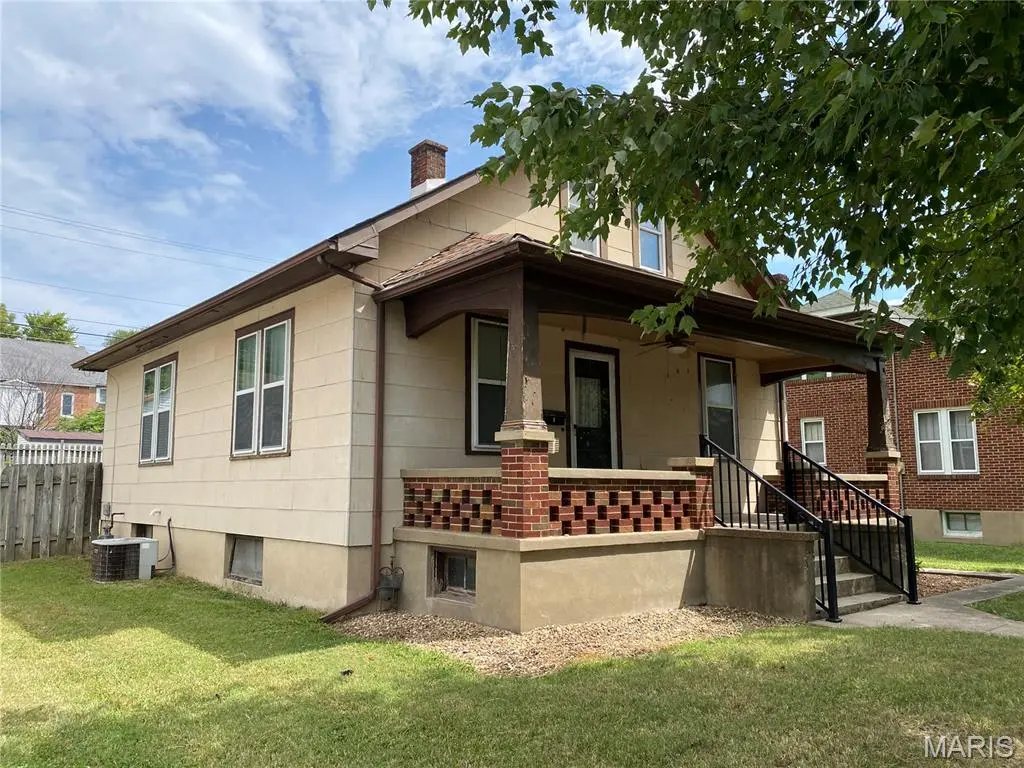 217 W 6th ST, Hermann, MO 65041