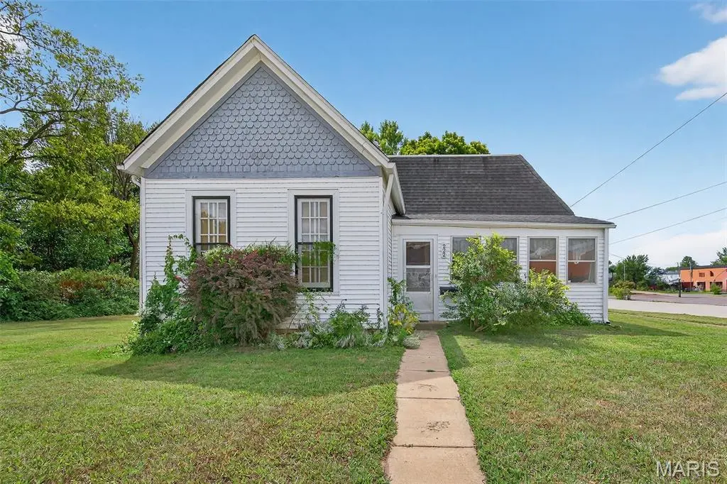 222 W Saint Louis ST, Pacific, MO 63069