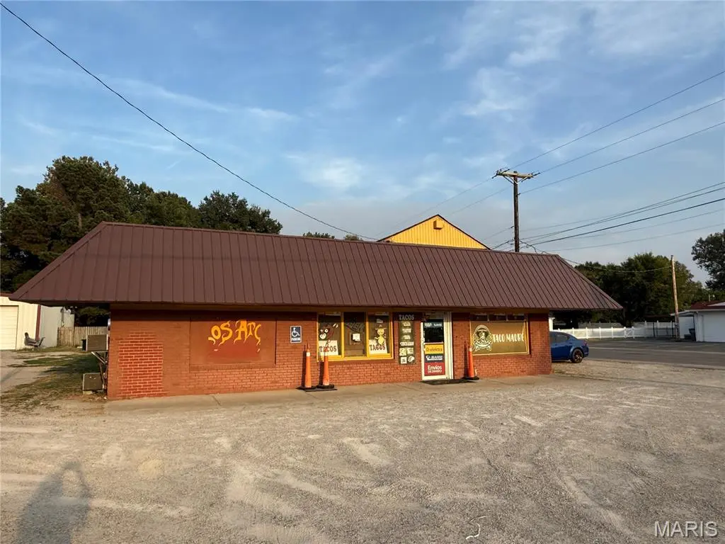 902 Independence AVE, Kennett, MO 63857