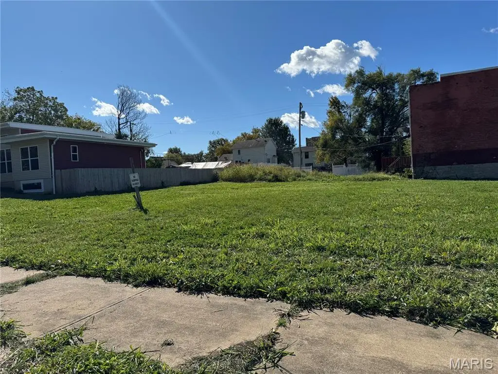 4056 Enright AVE, St Louis, MO 63108