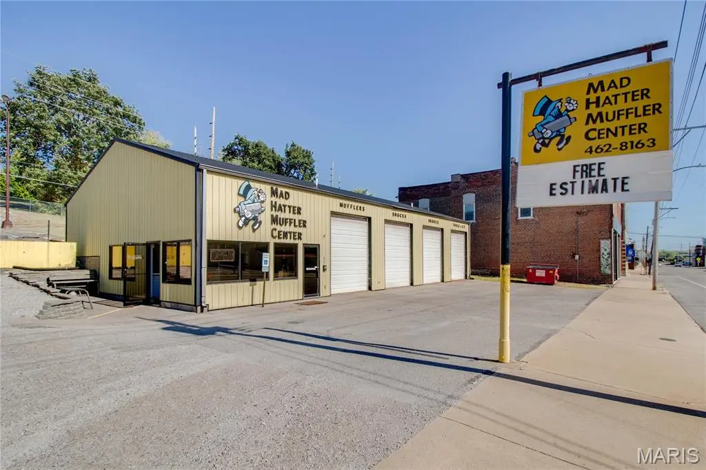 808 E Broadway, Alton, IL 62002