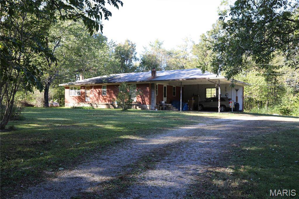 3841 County Road 441, Poplar Bluff, MO 63901