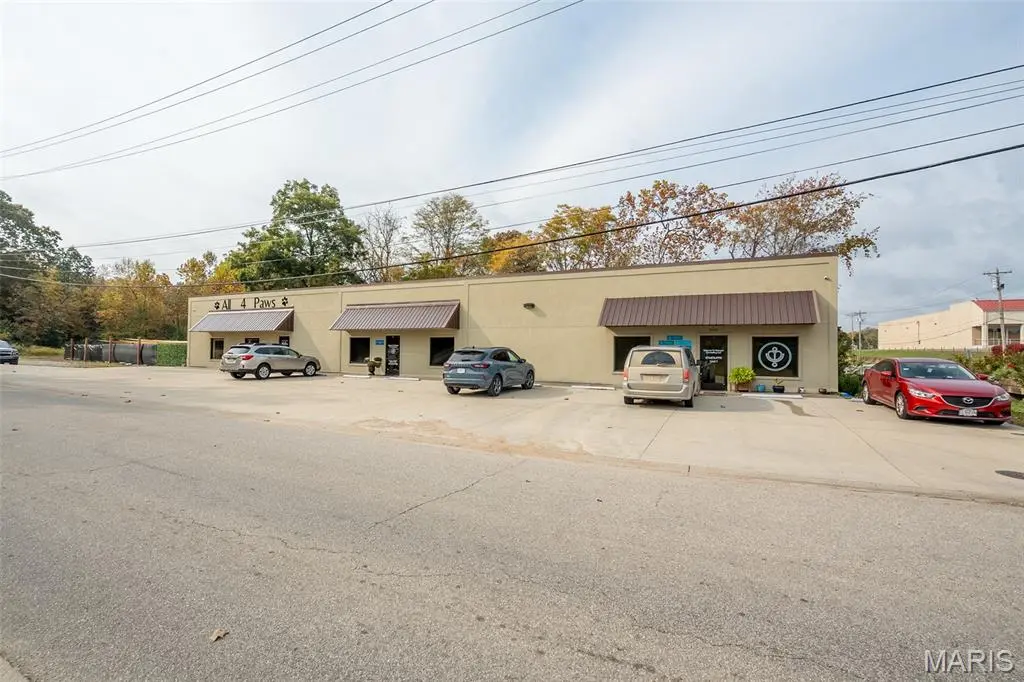 1600 W Maud, Poplar Bluff, MO 63901
