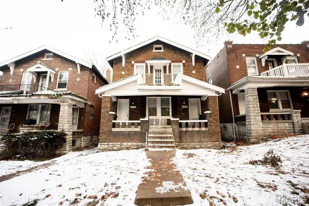 4126 Minnesota AVE, St Louis, MO 63118