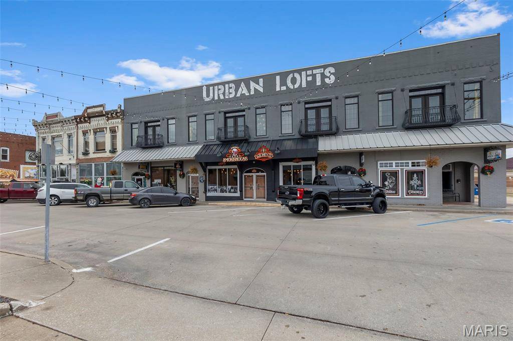 104-110 N Jackson ST, Perryville, MO 63775