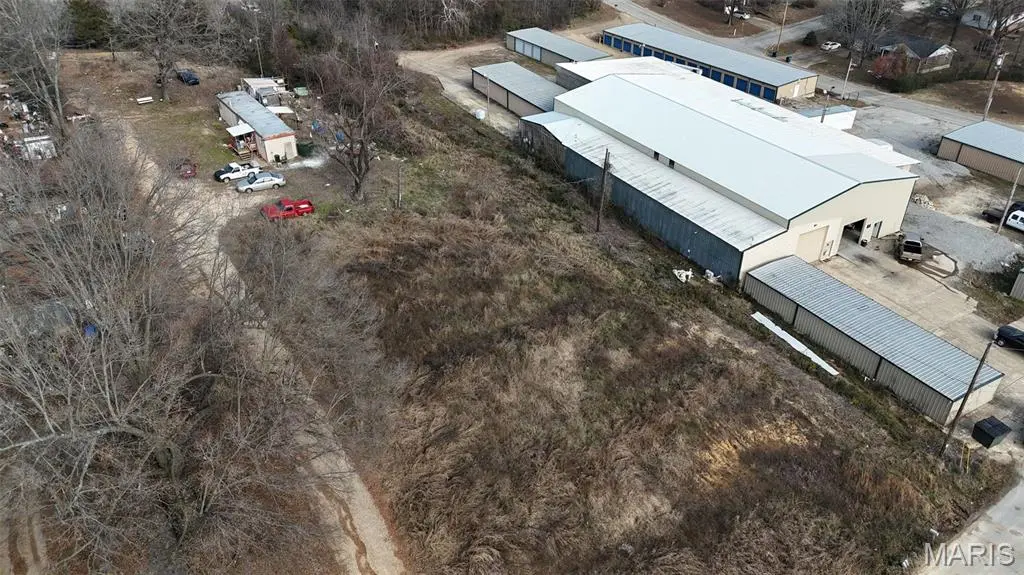 2057 Cravens, Poplar Bluff, MO 63901