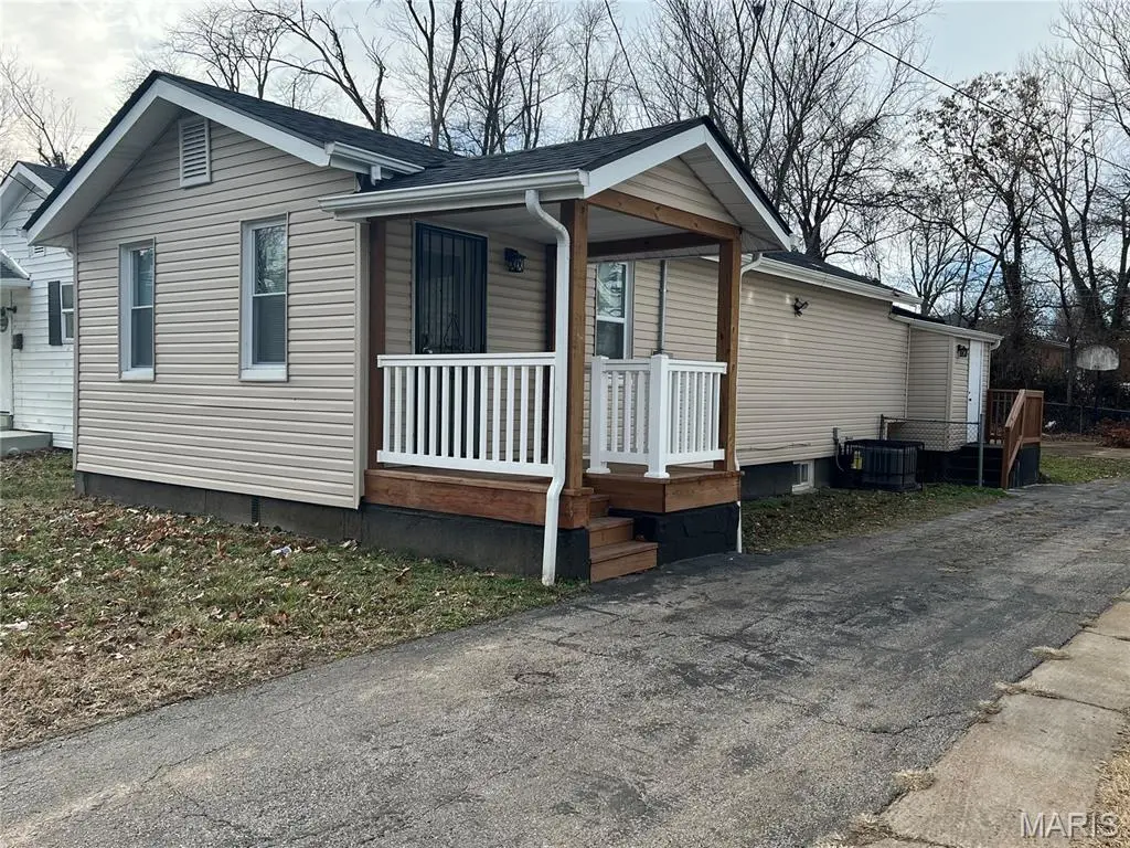 5707 Helen AVE, Jennings, MO 63136