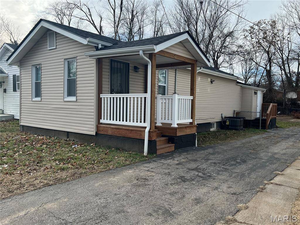 5707 Helen AVE, Jennings, MO 63136
