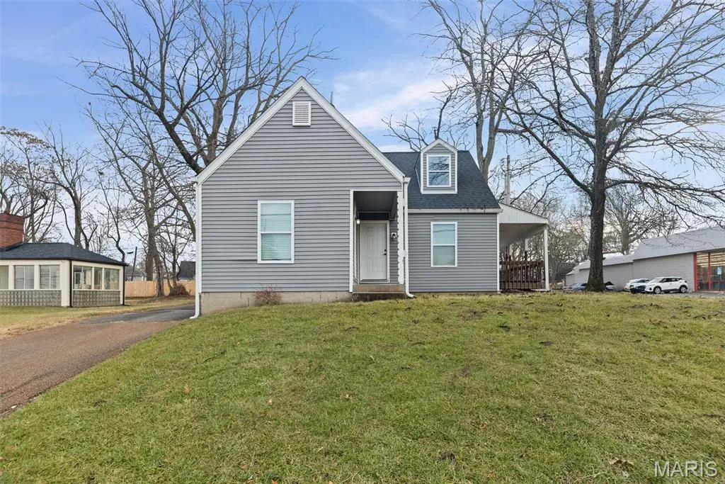 1278 Vandalia ST, Collinsville, IL 62234