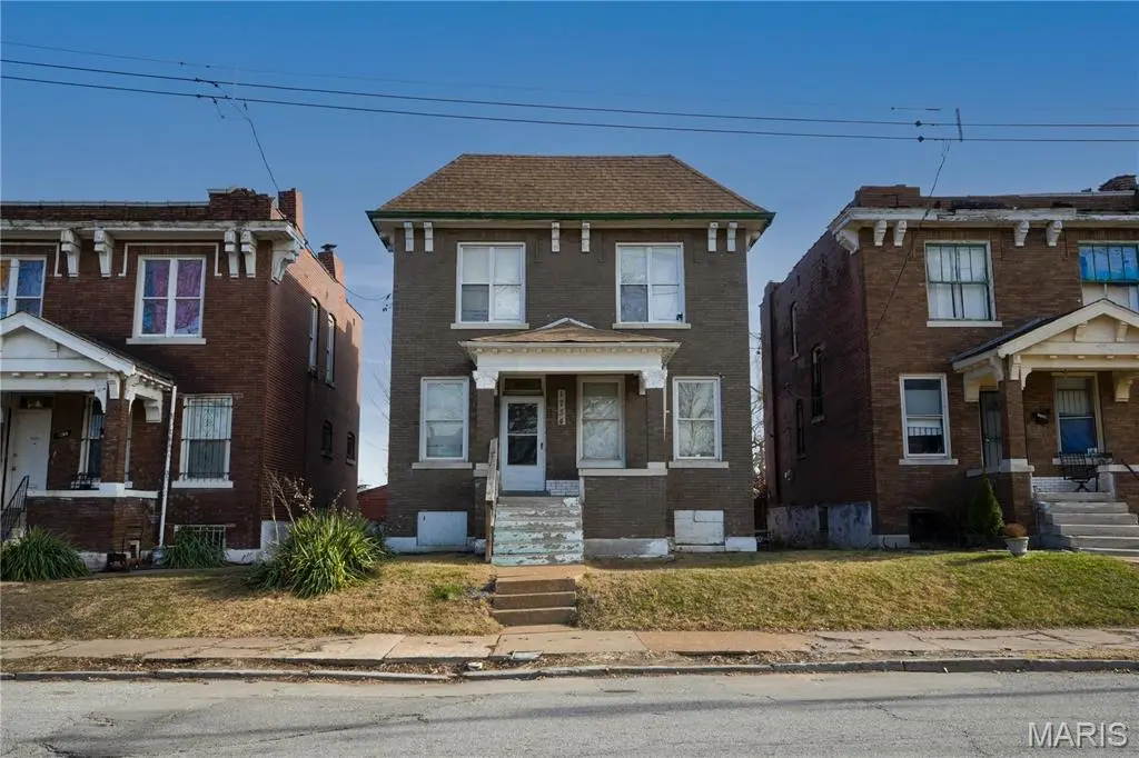 1734 N Euclid AVE, St Louis, MO 63113