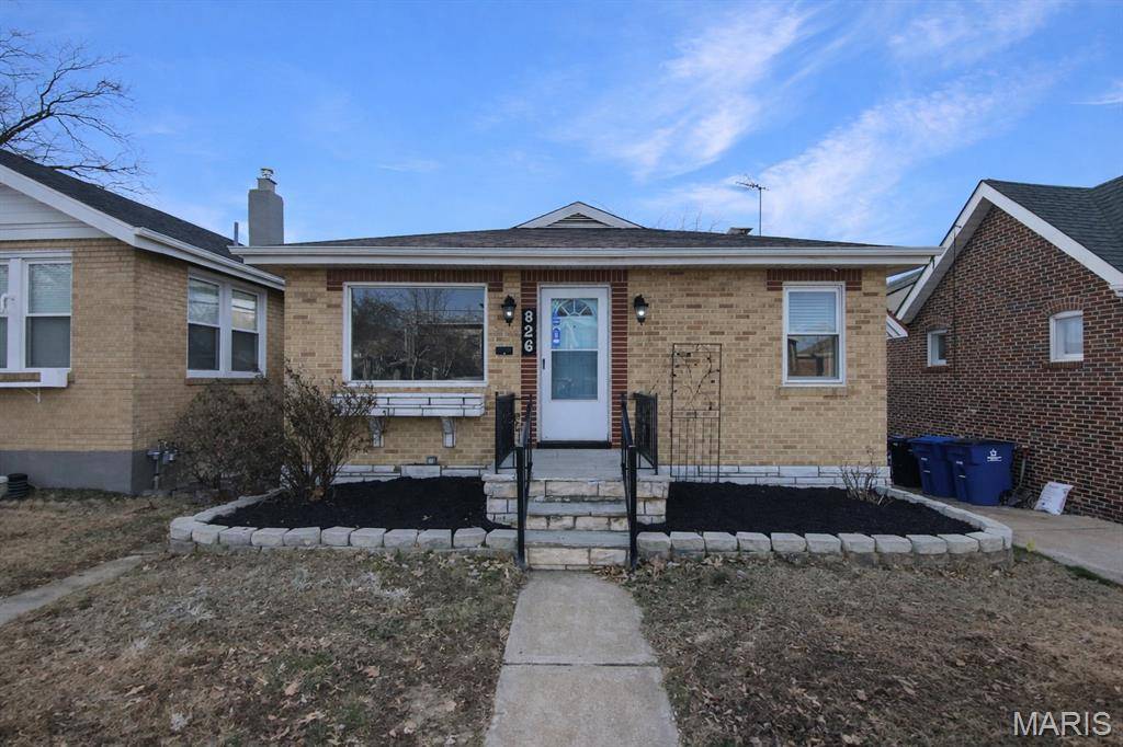 826 Catskill DR, St Louis, MO 63125