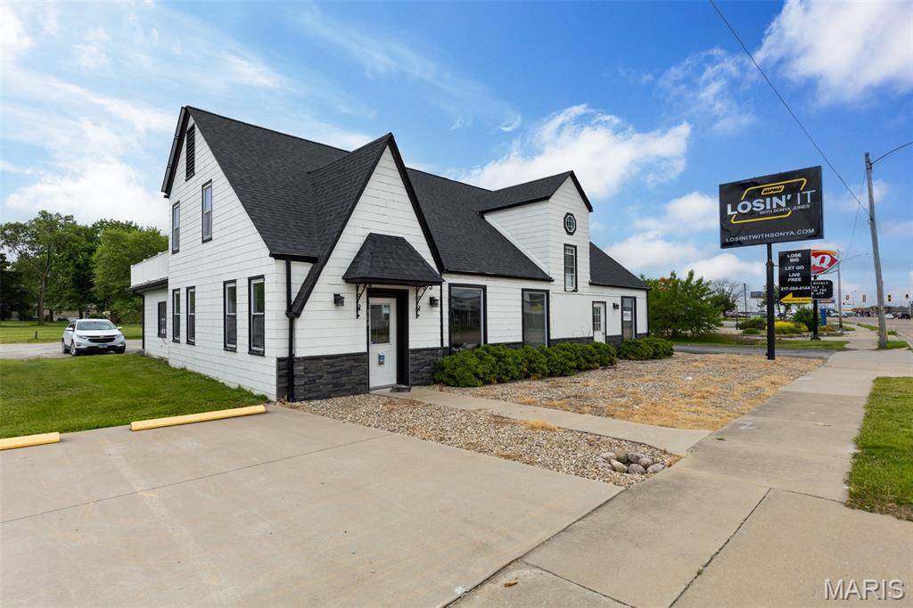 904 W Union AVE, Litchfield, IL 62056