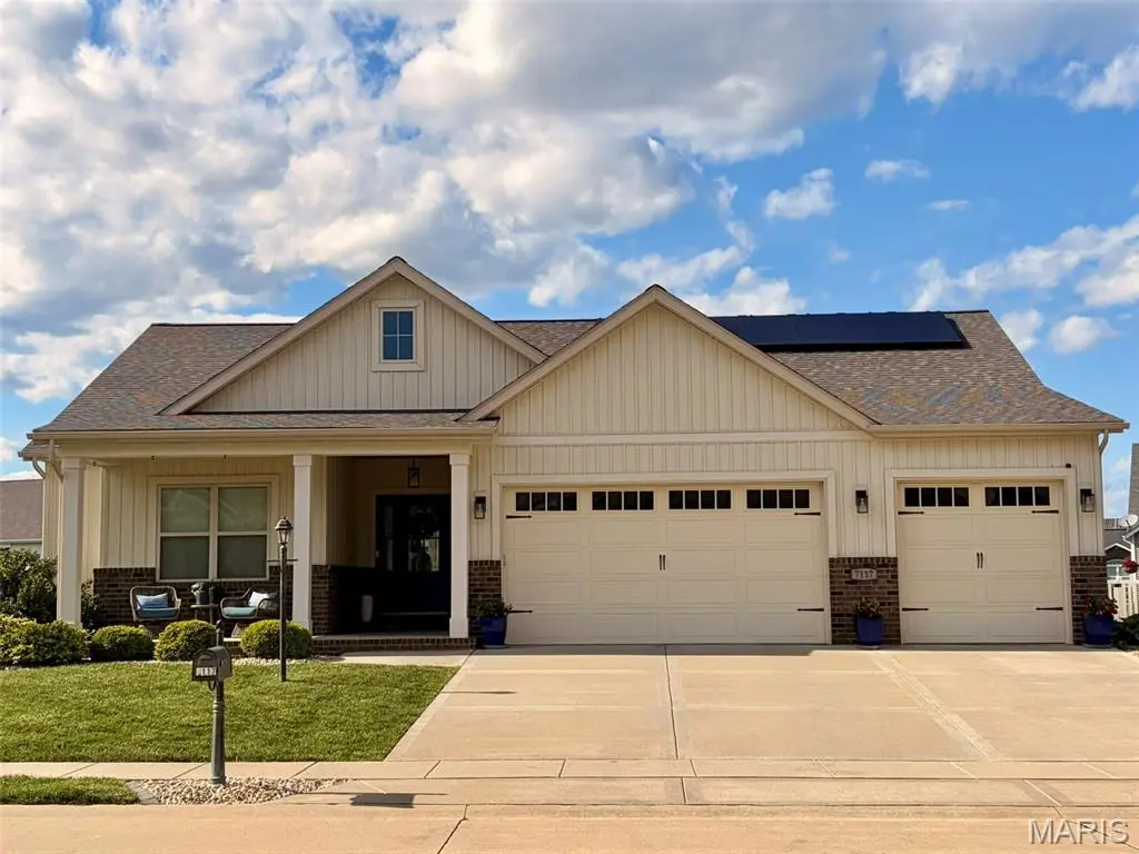 7117 Augusta DR, Glen Carbon, IL 62034