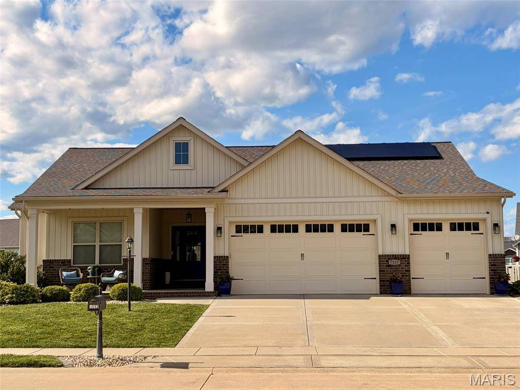7117 Augusta DR, Glen Carbon, IL 62034