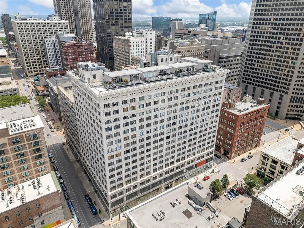915 Olive ST, St Louis, MO 63101