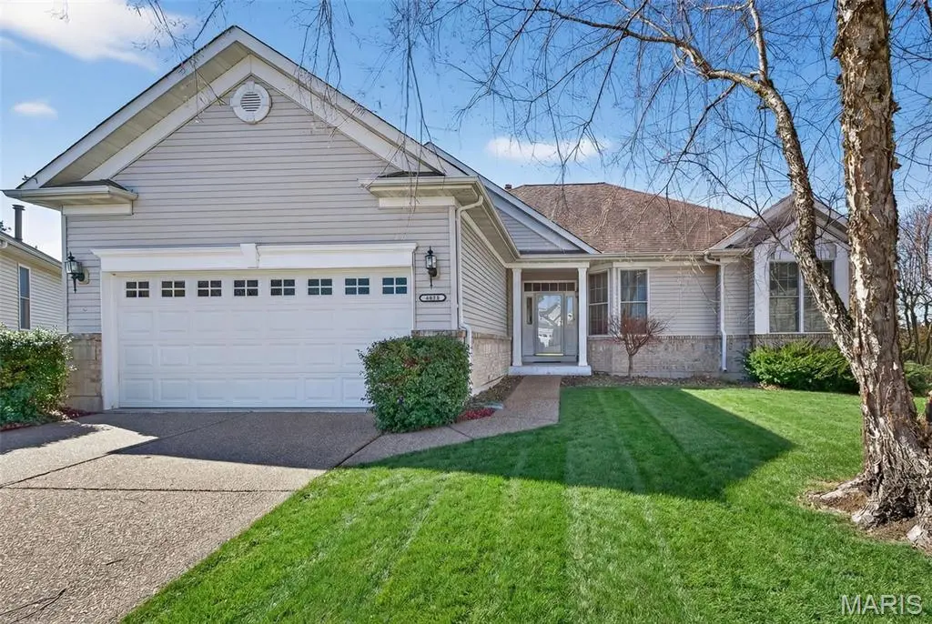 2098 Hawks Landing DR #S, Lake St Louis, MO 63367