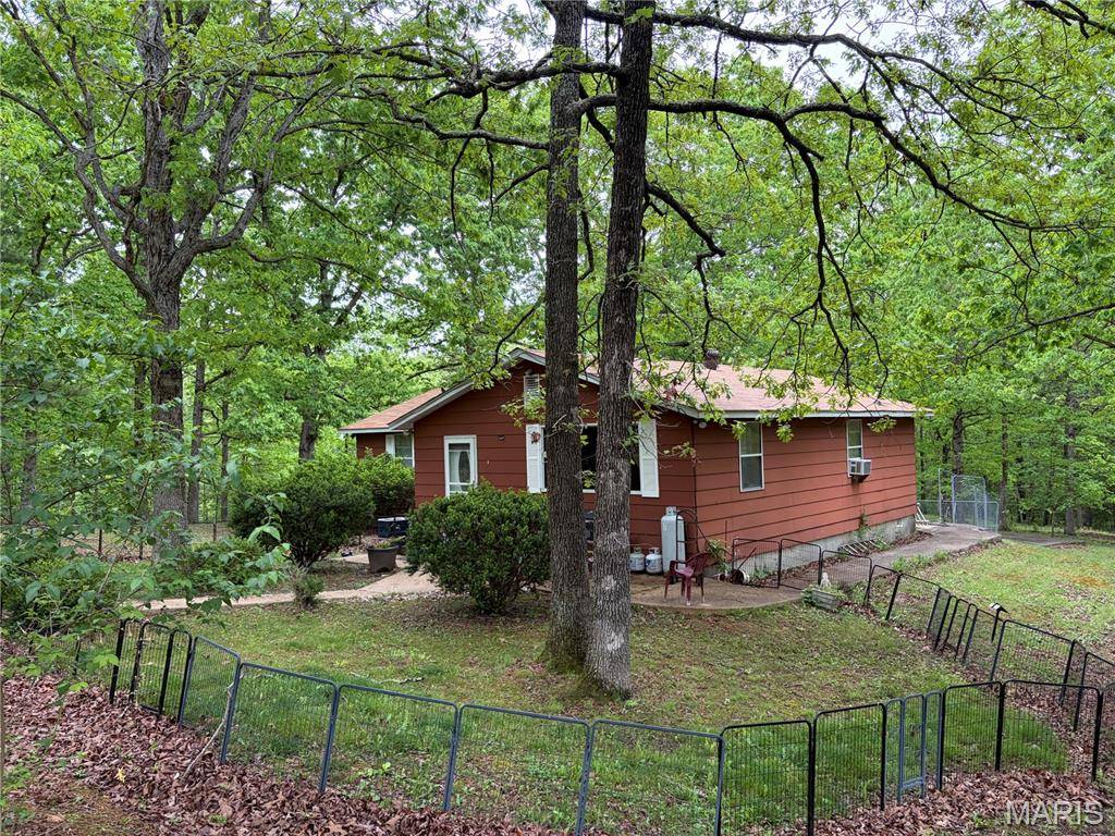 4462 N Virginia Mines RD, St Clair, MO 63077
