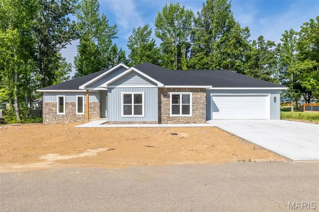 246 Berkshire DR, Poplar Bluff, MO 63901