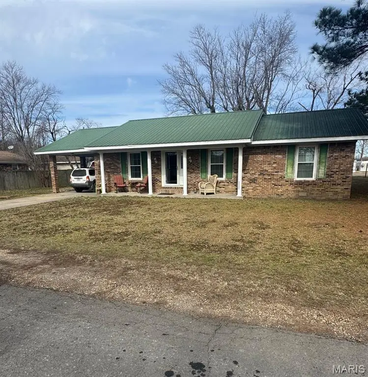 402 Damon ST, Dexter, MO 63841