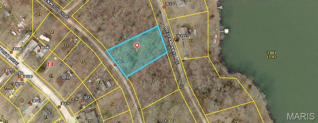 000 Greenwood DR, Edwards, MO 65326