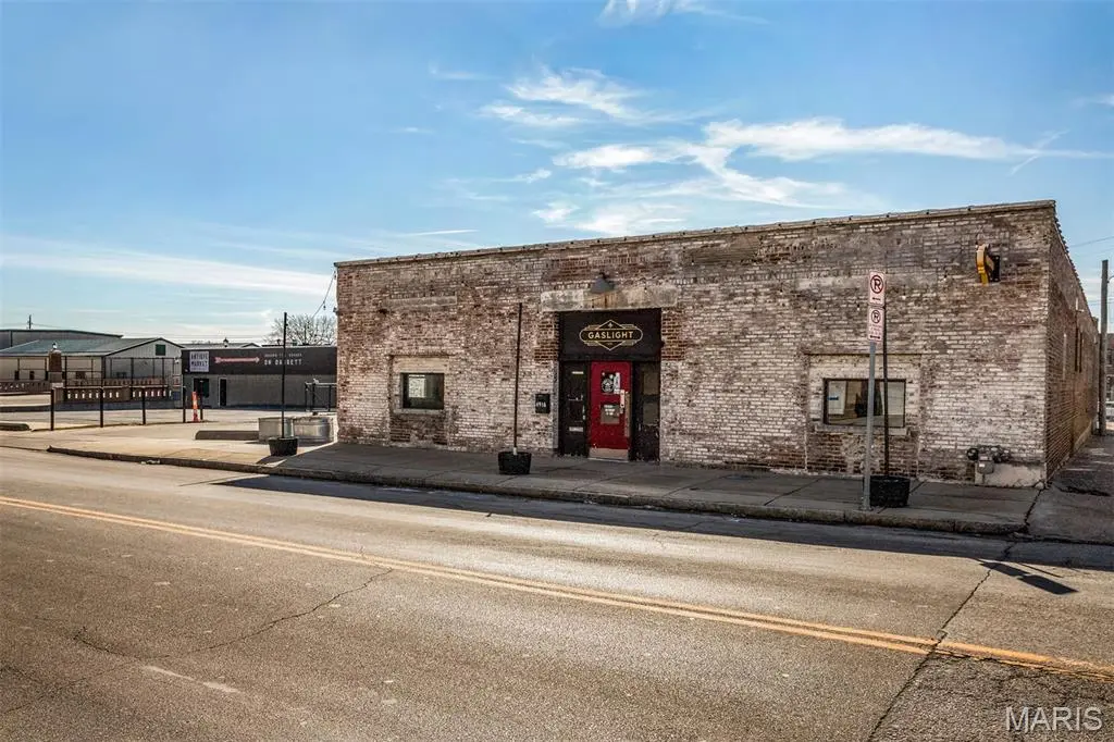 4916 Shaw AVE, St Louis, MO 63110