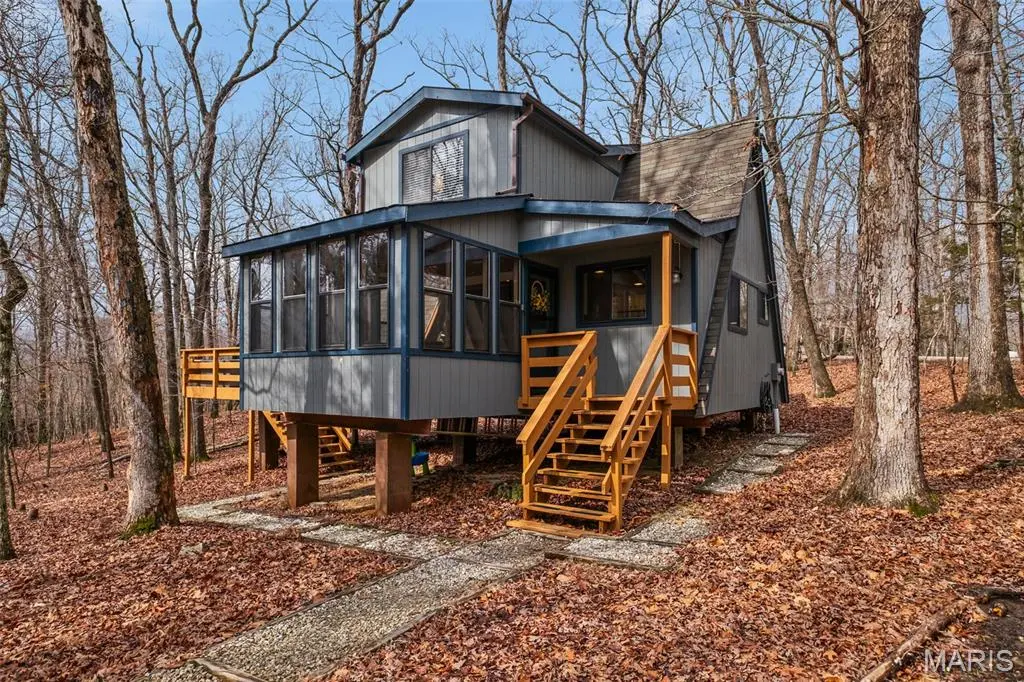 1203 Whitetail Point DR, Innsbrook, MO 63390