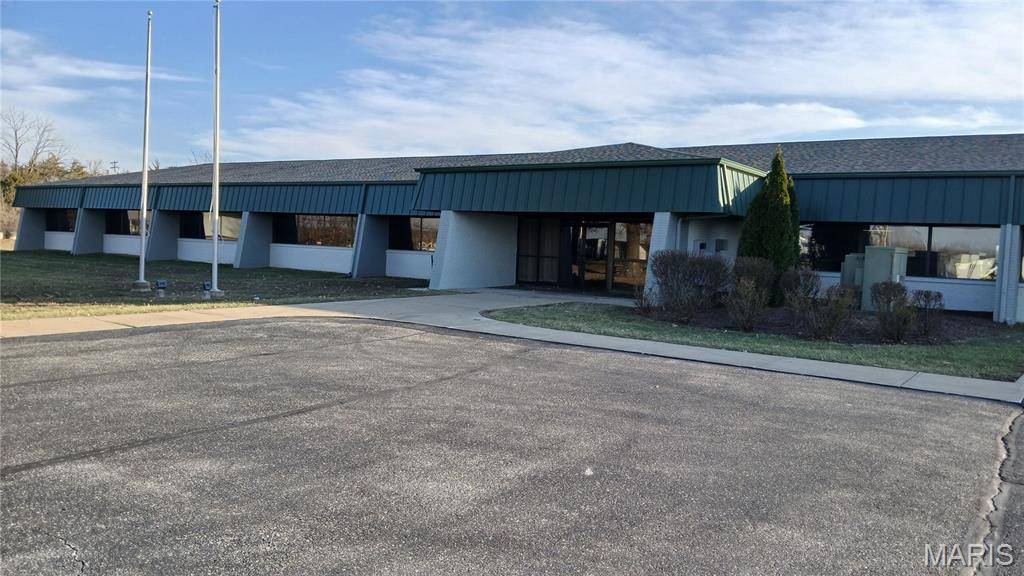 410 E 1st ST, Wright City, MO 63390