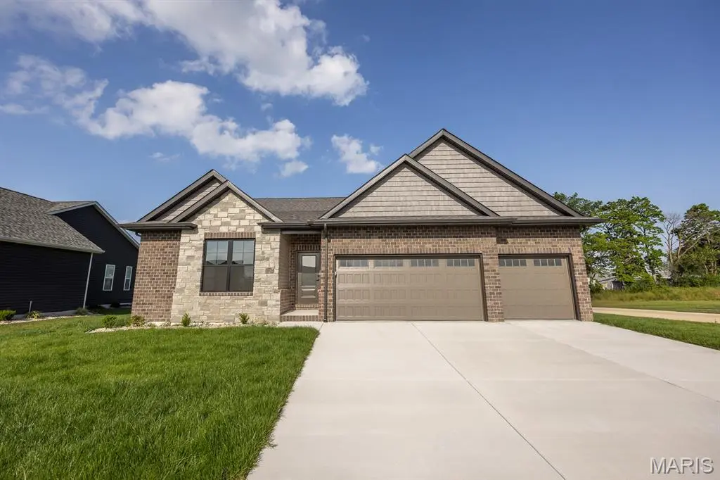602 Mortar ST, Mascoutah, IL 62258