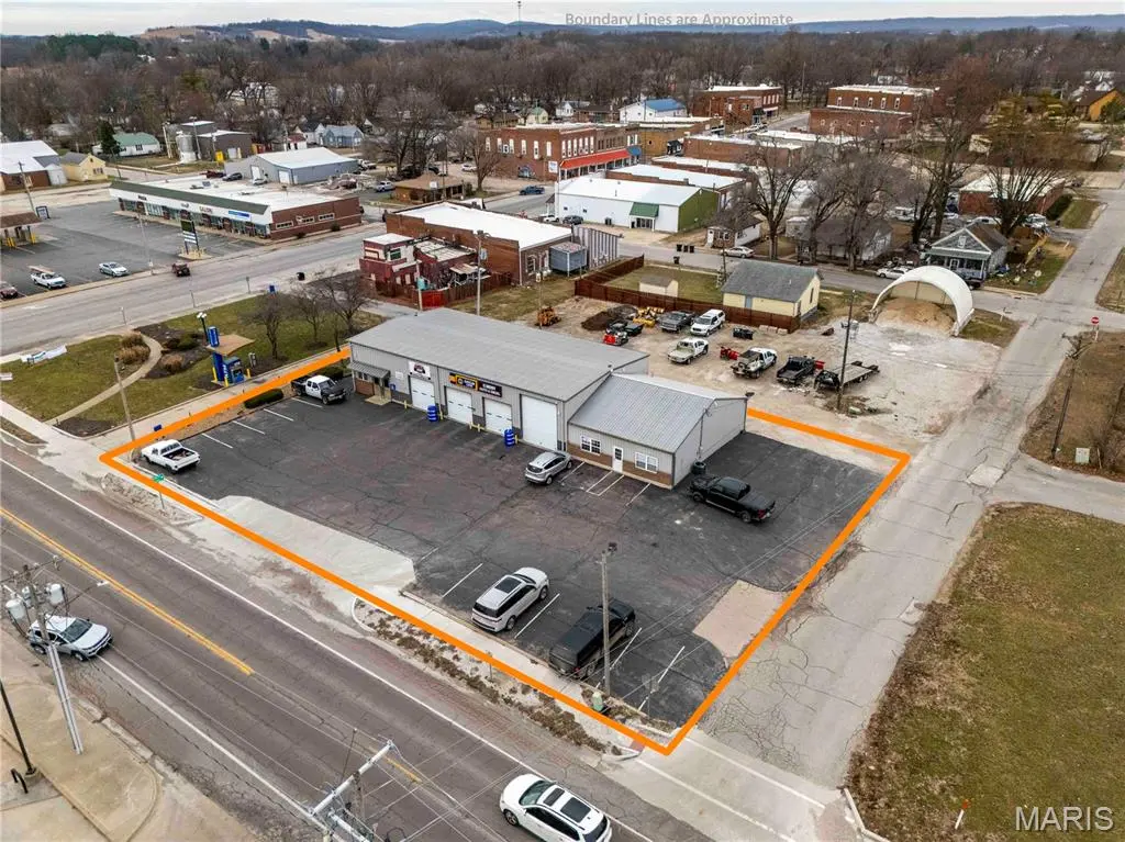 107 N Main ST, Elsberry, MO 63343