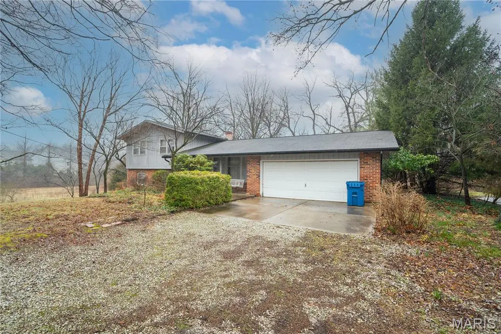 1559 Creve Coeur Mill Road, Chesterfield, MO 63146