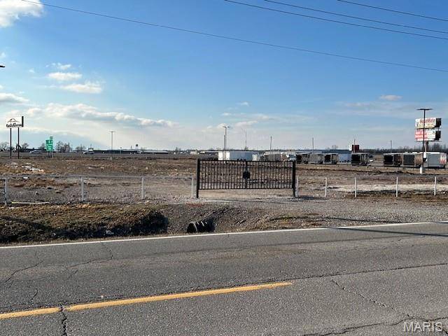 3141 E Outer RD, Scott City, MO 63780