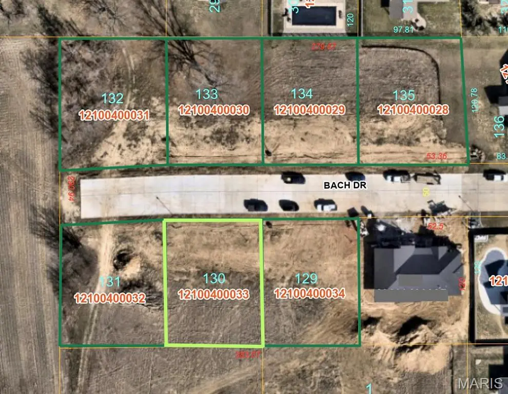 904 Bach Dr, Millstadt, IL 62260